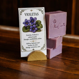 Jabón artesanal con Violetas